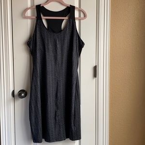 Columbia Gray/Black Workout Dress Omni-Wick/Shade